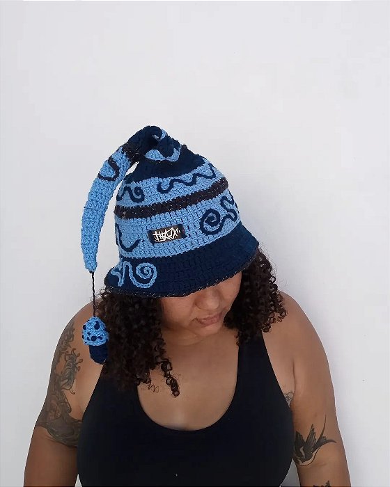 Chapéu de bruxa mundo azul