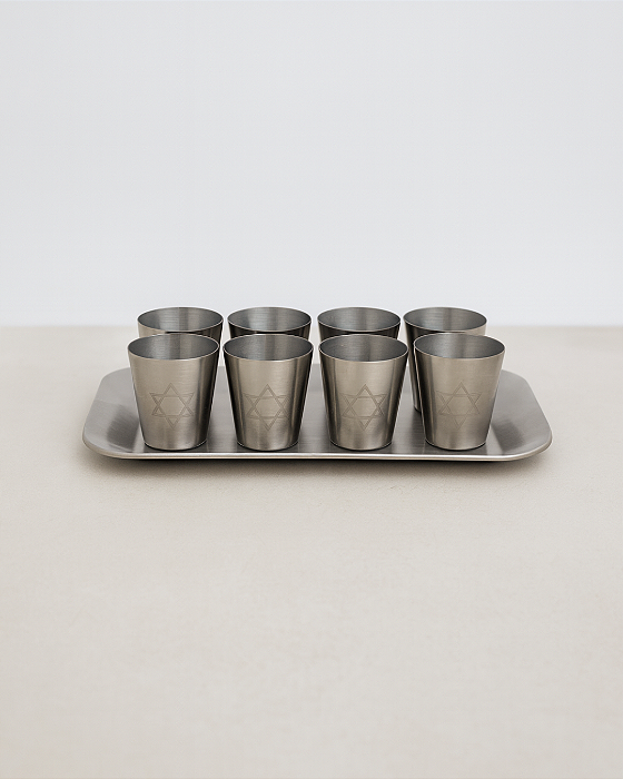 Kit para Kidush – 8 Copos com Bandeja em Aço Inoxidável - 30 ml