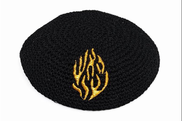 A Kipá de crochê com símbolo da Chama