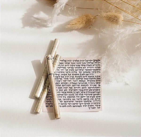 Pergaminho (Klaf) de Mezuzá Kasher - 10 cm