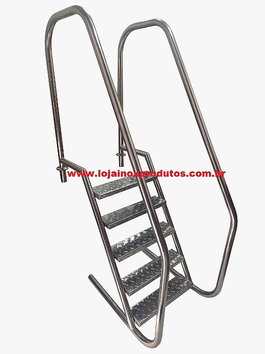 ESCADA ACESSÍVEL PARA PISCINA