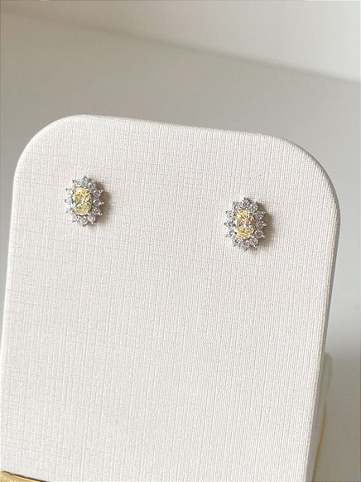 Brinco Oval Yellow Fancy Cravação Princesa Prata 925