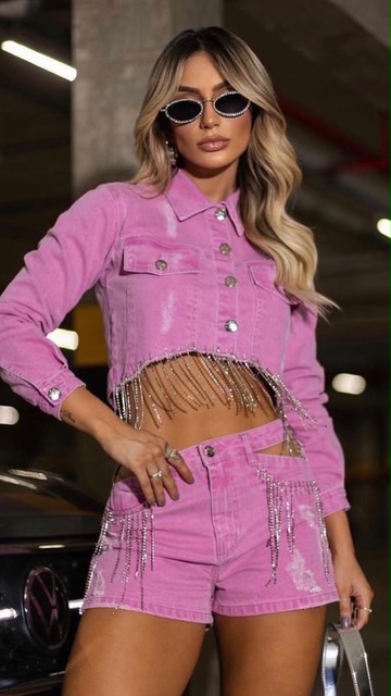Jaqueta Cropped com Strass
