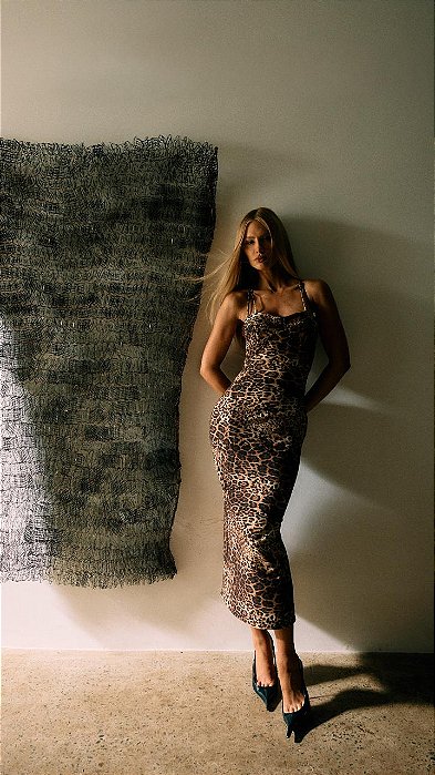 Vestido de Onça Justo Midi