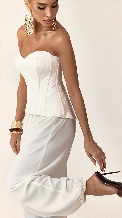Conjunto Feminino Branco com Corset e Calça