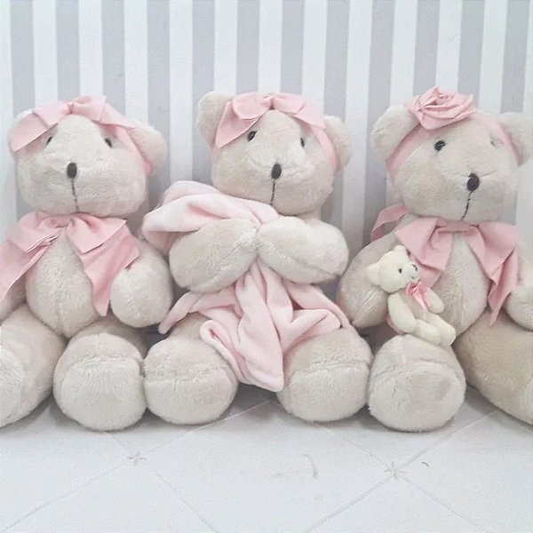 Trio de Ursas de Pelucia