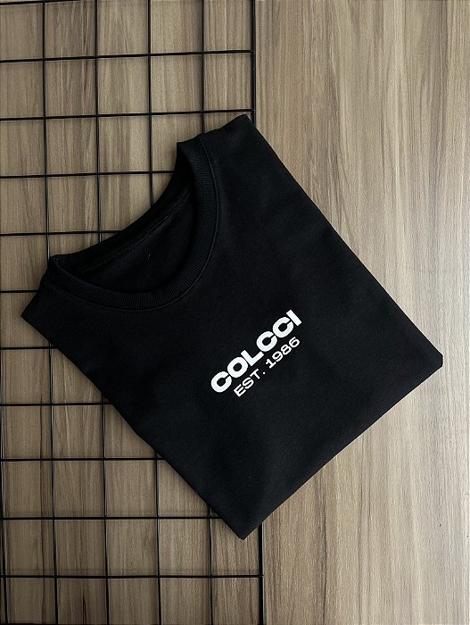 T-SHIRT COLCCI EST 1986 - PRETO