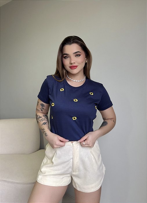 T-SHIRT GIRASSOL (BORDADA) - AZUL MARINHO