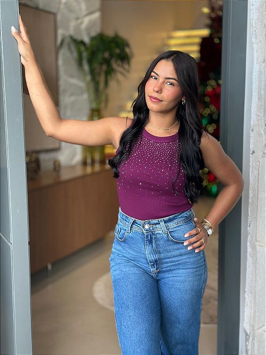 REGATA CANELADA COM STRASS - ROXO BERINJELA