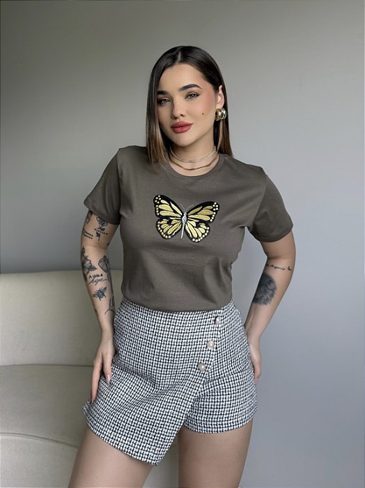 T-SHIRT BORBOLETA (BORDADA) - VERDE VINTAGE