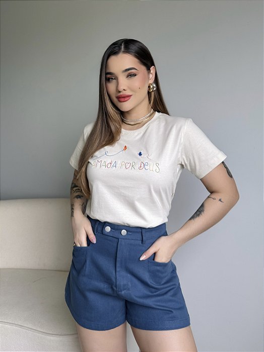 T-SHIRT AMADA POR DEUS (BORDADA) - BEGE NATURAL