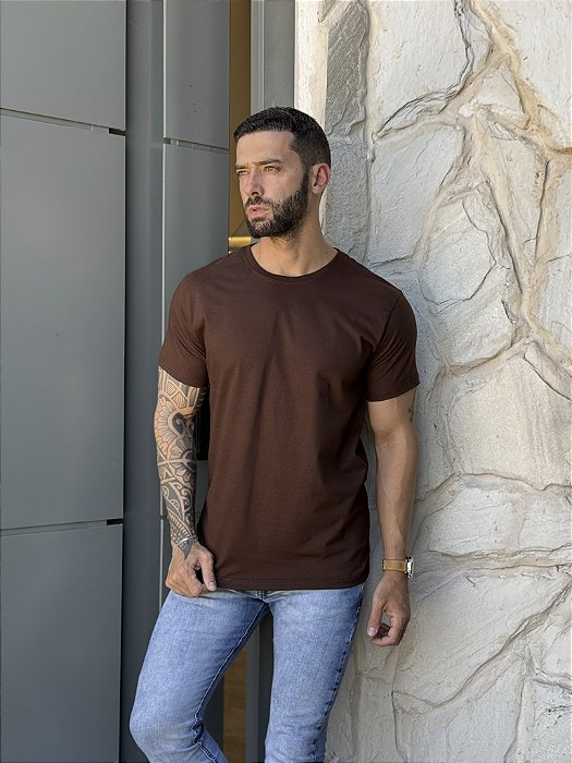 CAMISETA MASCULINA LISA - MARROM EXPRESSO