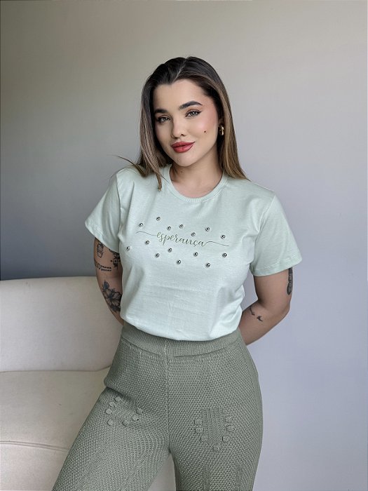 T-SHIRT ESPERANÇA C/APLICAÇÃO - VERDE NOSTALGIA