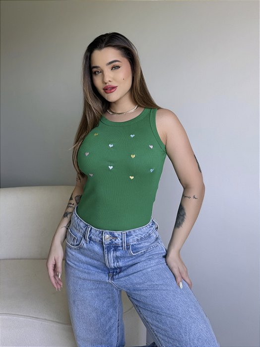 REGATA (BORDADA) CORAÇÃOZINHO - VERDE BANDEIRA