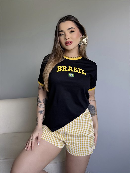 T-SHIRT BRASIL BANDEIRA C/PUNHO - PRETO