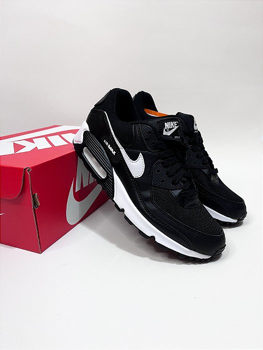 nike air max 90 black and white