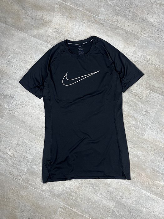 Camiseta Nike Pro Preta