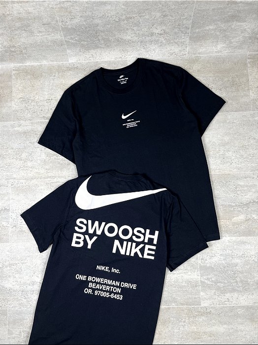 Camiseta Nike "Swoosh by Nike" Preta