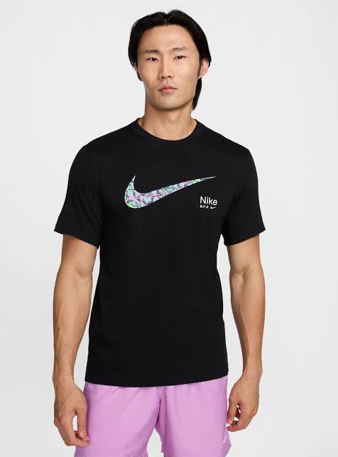 Camiseta Nike Swoosh Print HF0477
