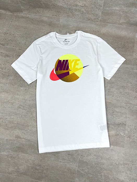 Camiseta Nike Sportswear Color Branca DX2001