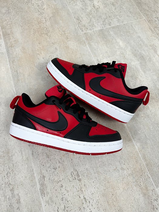 Tênis Nike Court Borough University Red