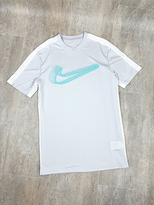 Camiseta Nike Dri Fit Academy Swoosh
