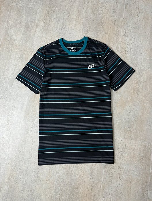 Camiseta Nike Sportswear Listrada