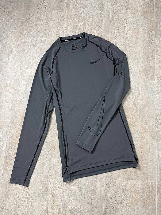 Camiseta Manga Longa Nike PRO Cinza