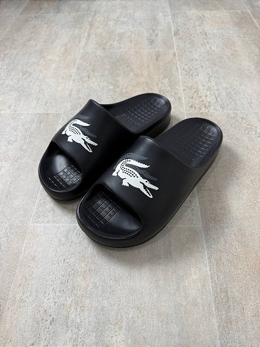 Chinelo Lacoste Serve Slide 2.0 Preto