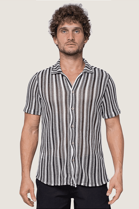 Camisa Aberta Crochê Embricado