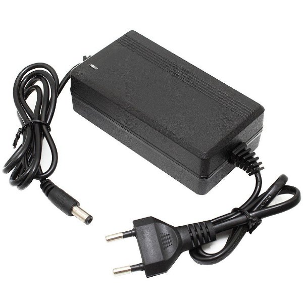 Fonte de Alimentação 5A 12V Bivolt Preta (Fita Led, CFTV) Plug P4