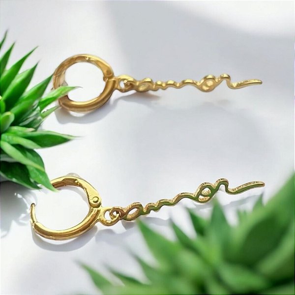 Brinco Argola Click Pingente Amor Banho de Ouro 18K