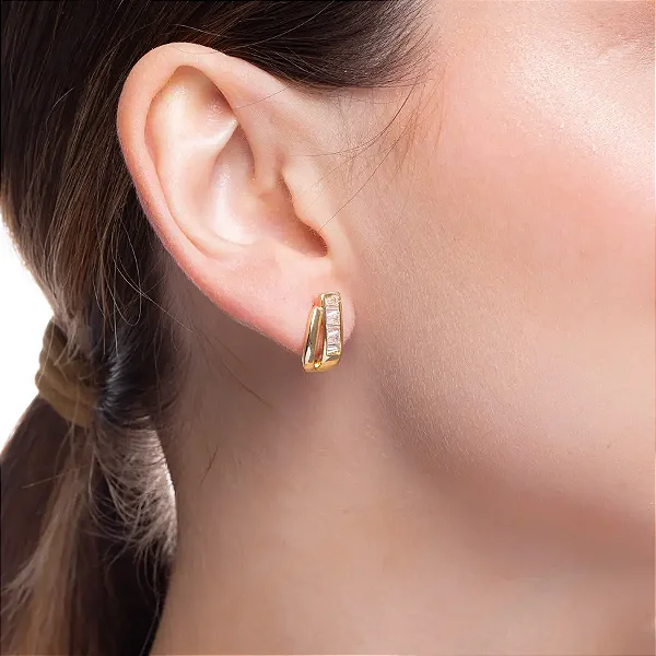 Brinco Assimétrico Liso e Cravejado Navete Banho de Ouro 18K