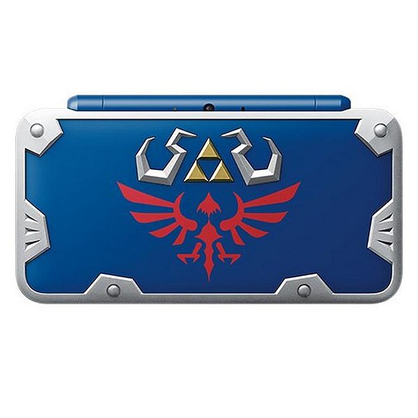 Nintendo New 2ds Xl Hylian Shield Edition Cor Azul Y Vermelho Y Prata