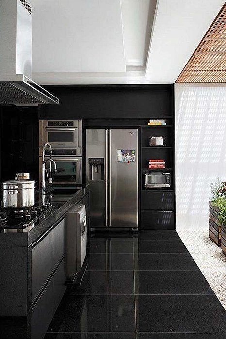 PORCELANATO NERO POLIDO  84x84 cm ALTO BRILHO