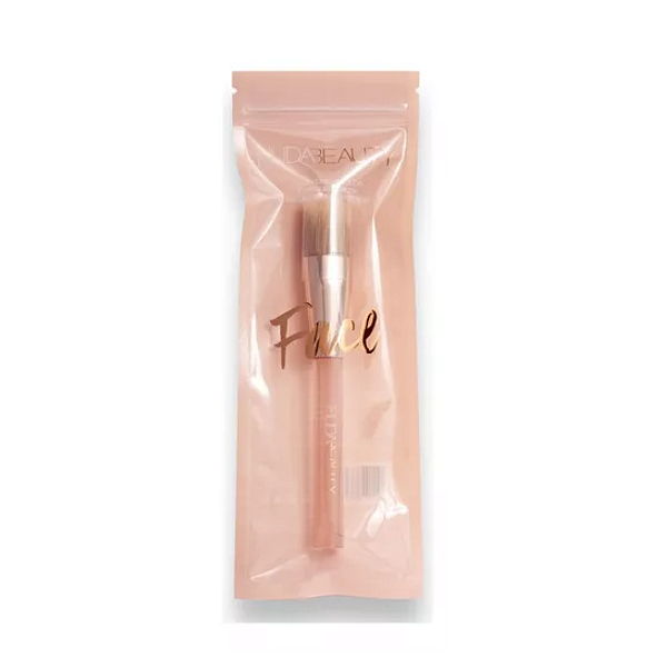 Pincel para Blush Huda Beauty Blush & Glow