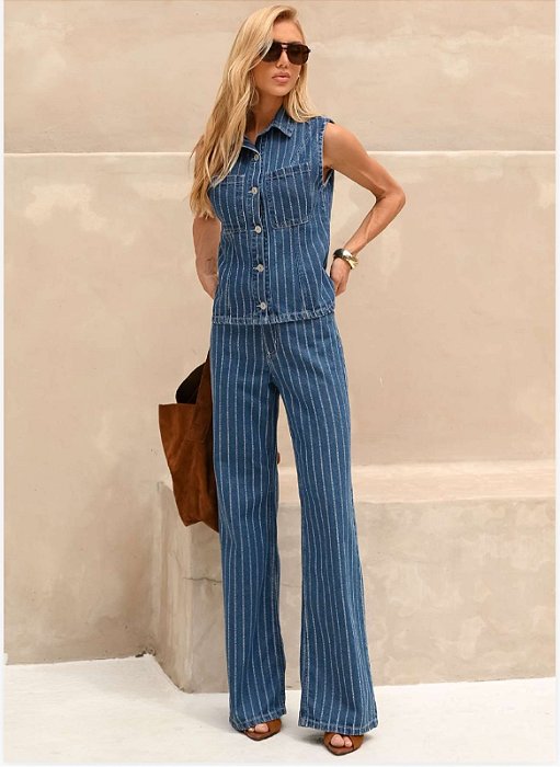 Calça Reta Jeans Maquinetado