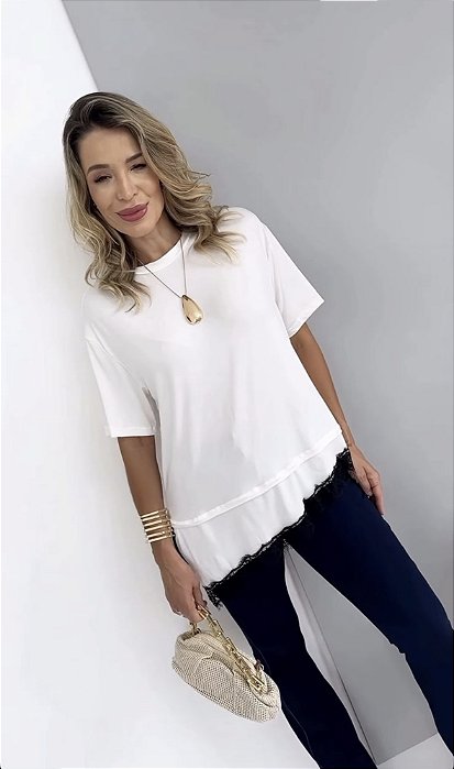 Blusa com renda Inspired Zara