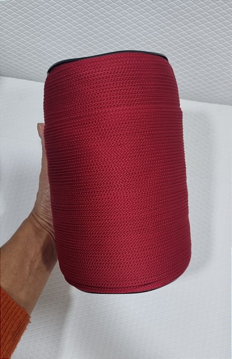 FIO DE POLIÉSTER TZ TEXTIL 4MM C/ 500 MTS VERMELHO ESCURO (951)