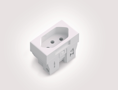 HELLERMANN 14136 – Tomada Padrão Branca 250 Vca | 24,5 × 45 mm