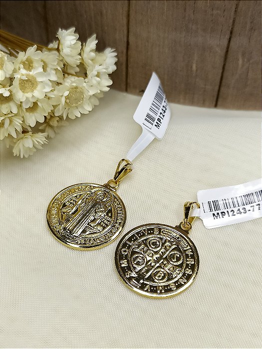 Pingente São Bento - Semijoia 18k - MPI243-17116