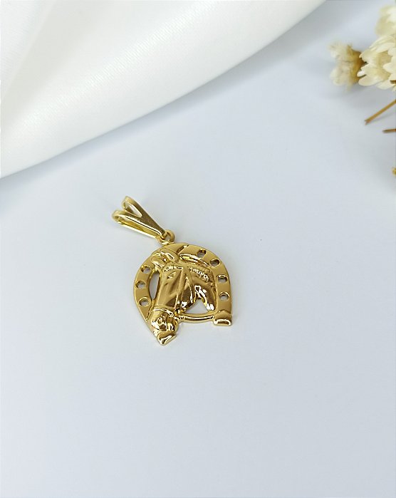 Pingente Face de Cavalo C/ Ferradura - Semijoia 18k - MPI253-938