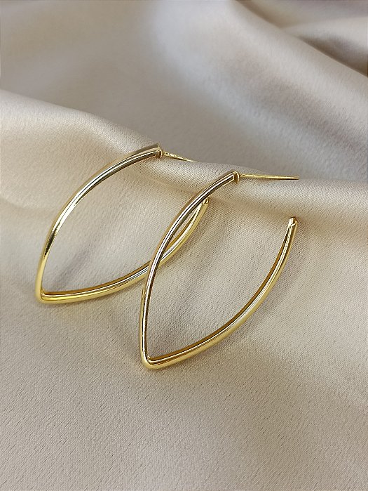 Argola Oval Lisa C/ Tarraxas 42mm - Semijoia 18k - BR95-02184
