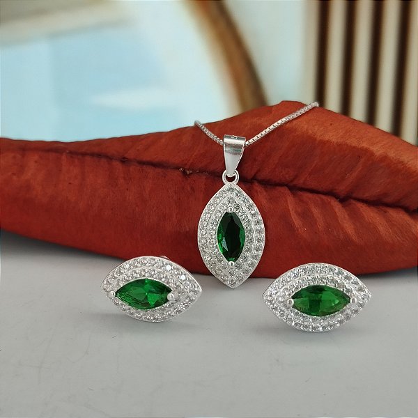 Conjunto Navete Cravejado Com Pedra Verde - Prata 925 - MCJ92-62372