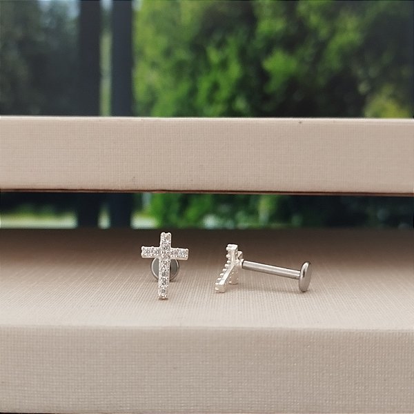 Piercing Tragus Crucifixo Cravejado - (Unidade) - Prata 925 - B270-648