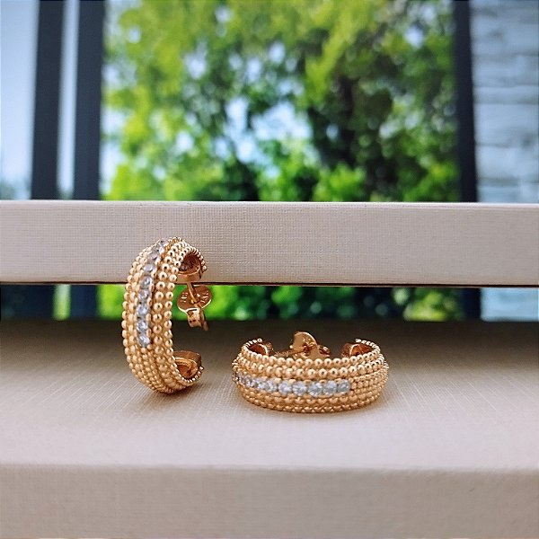 Argola Trabalhada Com Zircônias - Semijoia 18k - B345-13140