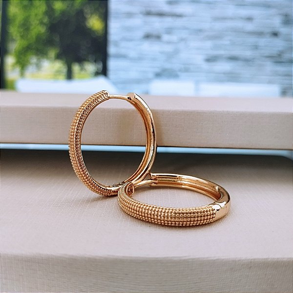 Argola Trabalhada - Semijoia 18k - B382-15170