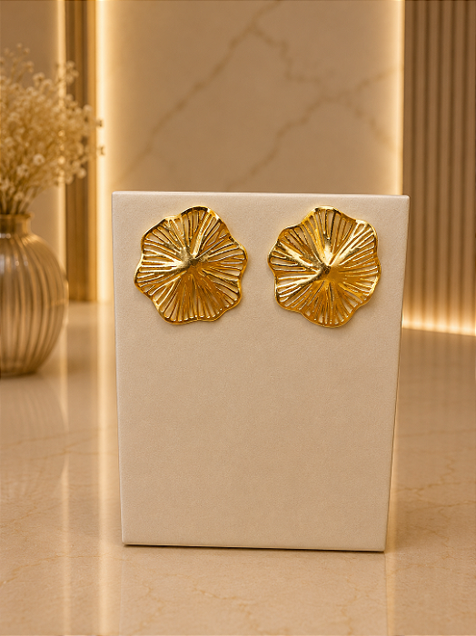 Brinco Flor - Semijoia 18k - B663