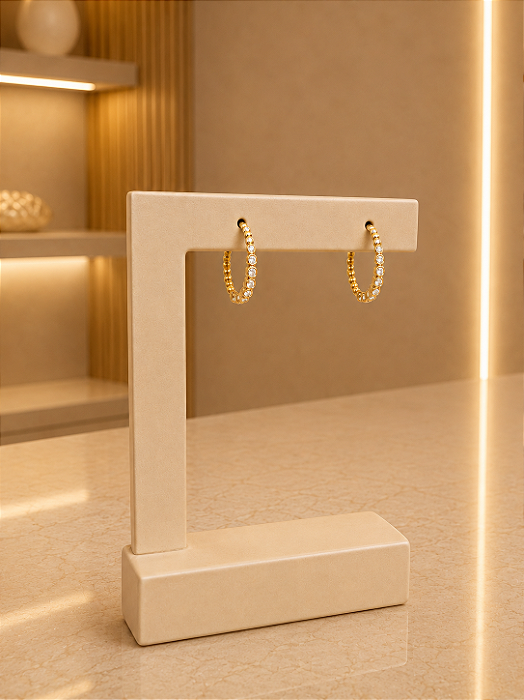 Argola Com Zircônias - Semijoia 18k - B704