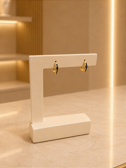 Argola Com Zircônias Pretas -12mm- Semijoia 18k -B693